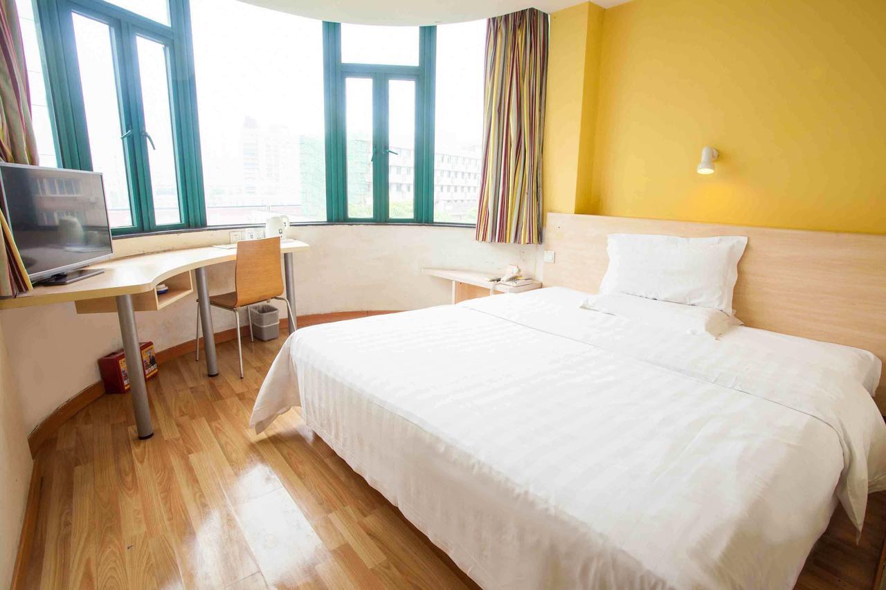 7Days Inn Guangzhou Southern Hospital Medical College Station Eksteriør bilde