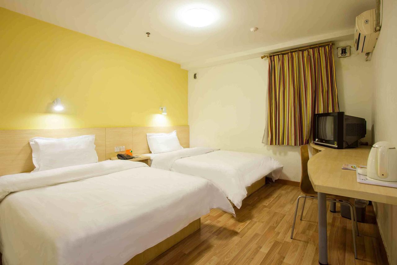 7Days Inn Guangzhou Southern Hospital Medical College Station Eksteriør bilde