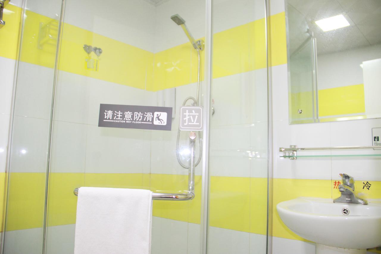 7Days Inn Guangzhou Southern Hospital Medical College Station Eksteriør bilde