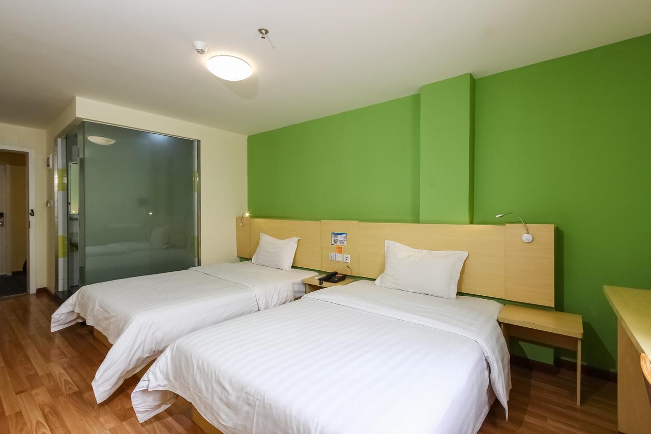 7Days Inn Guangzhou Southern Hospital Medical College Station Eksteriør bilde