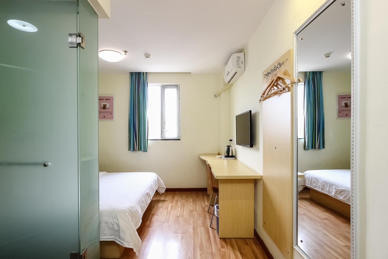 7Days Inn Guangzhou Southern Hospital Medical College Station Eksteriør bilde