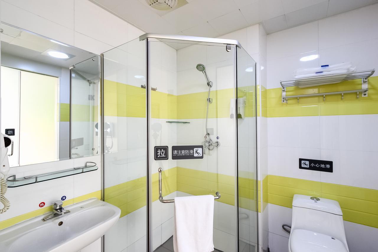7Days Inn Guangzhou Southern Hospital Medical College Station Eksteriør bilde